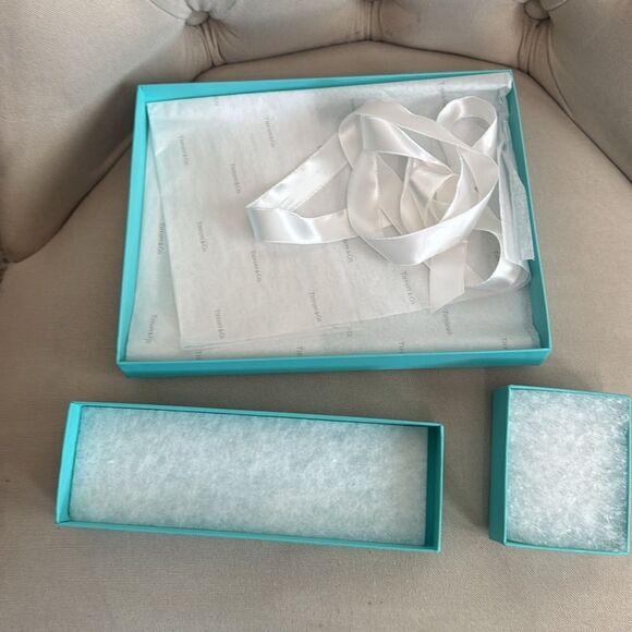 Tiffany & Co. Gift Box Set - Picture 6 of 6